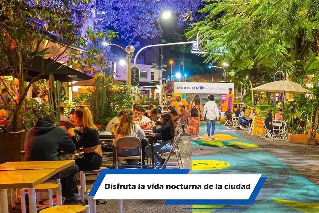 Apartamento Close To The Santa Fe Mall In Poblado 207 Medellín Colombia